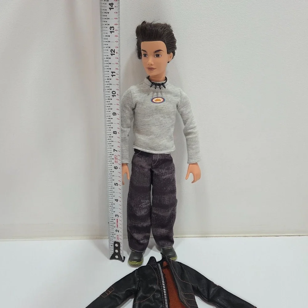 2003 My Scene Hanging Out River B6696 Doll w/ Accessories Pictured
